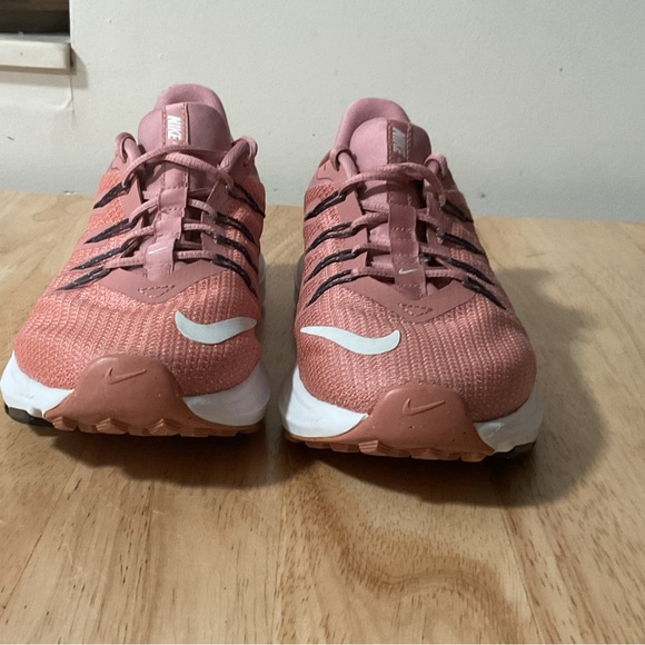 Nike Quest Women Sz 6.5 Rust Salmon Color Lightweight Mesh Running Shoes Sneaker - Picture 4 of 11